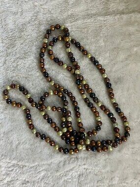 18inch Freshwater Pearl Necklace, beige-chocolate-brown colored. 8 mm